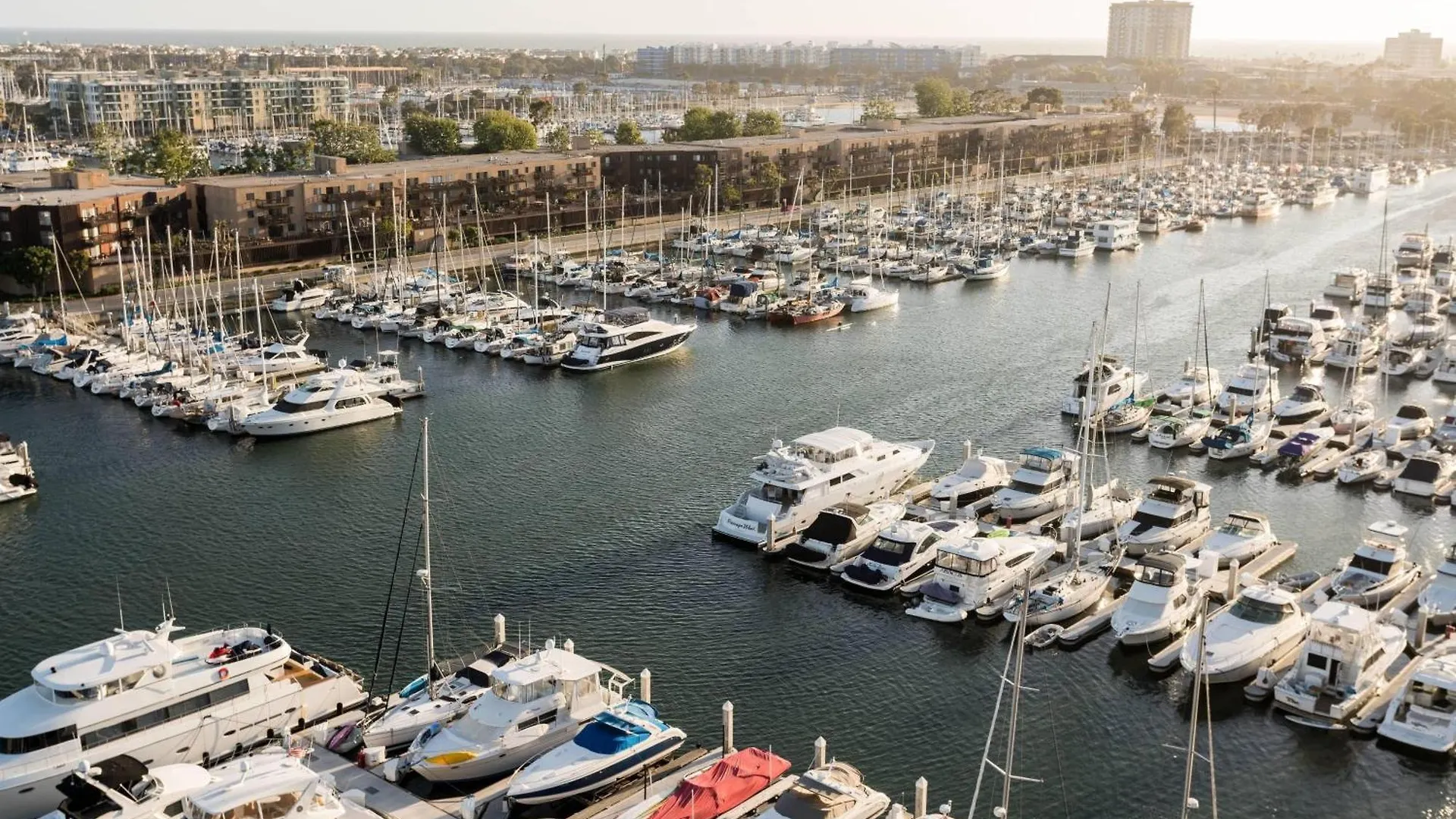 The Ritz-Carlton, Marina Del Rey Hotel Los Angeles 5*,